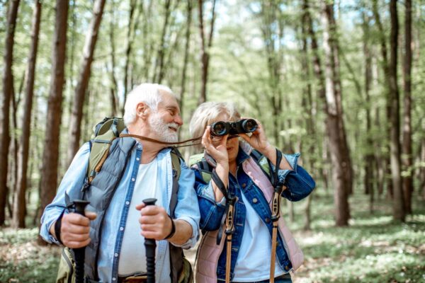 Comment randonner en toute sécurité après 80 ans ?